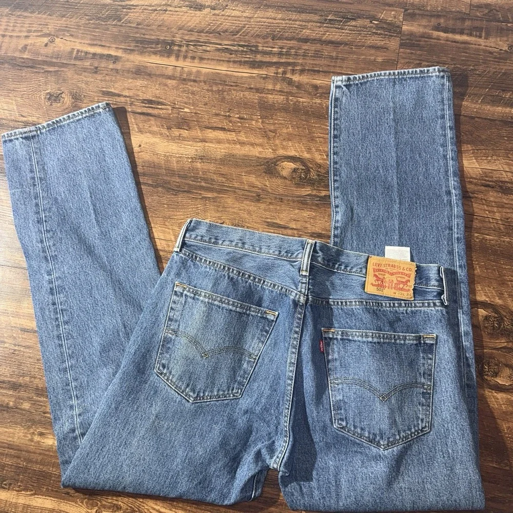 Levi's 501 Button Fly Straight Leg Blue Jeans Men's 35x34
